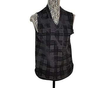 GUESS Sleeveless‎ Top Plaid Gray V Neck Vest Casual Layering designer luxury